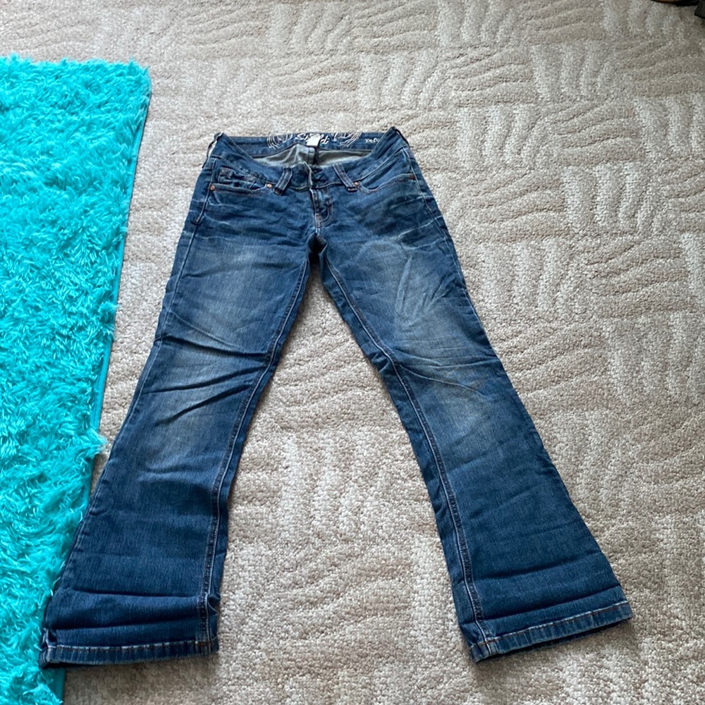 Cute refuge jean with cute design